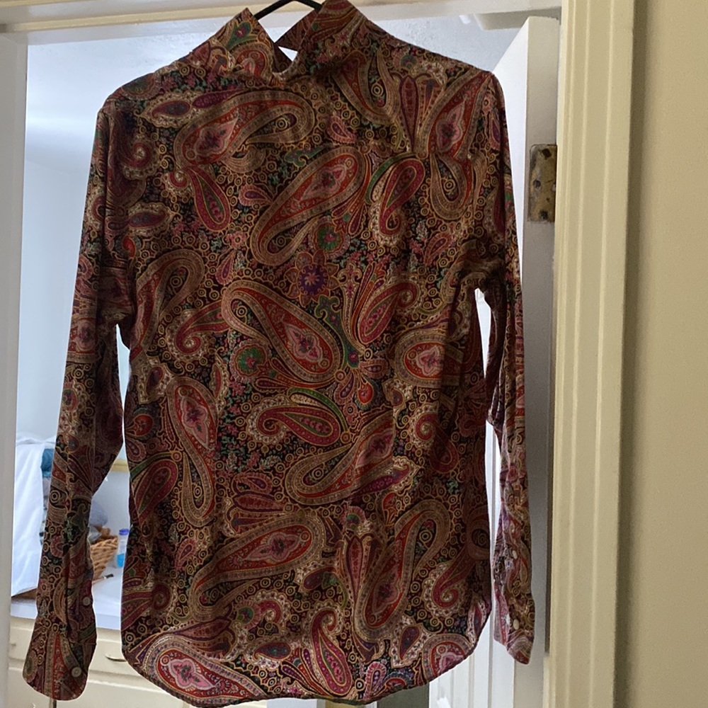 Long sleeve button up - Picture 2 of 4